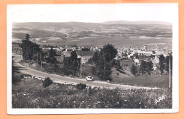 CPSM Format CPA Vue Peu Courante - HAUTE LOIRE - SAUGUES - VUE GÉNÉRALE - Moto Side-car - Saugues