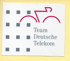 TEAM DEUTSCHE TELECOM / Cyclisme / Autocollant / Sticker (voir Scan Recto/verso) - Pegatinas