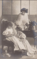 Grete Reinwald, Sister Hanni & Mother Stricken Old PC  Cpa. 1910 - Portretten