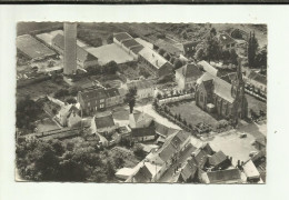 60 . LE PLESSIS BELLEVILLE . LA PLACE DE L EGLISE ET L ECOLE - Andere & Zonder Classificatie