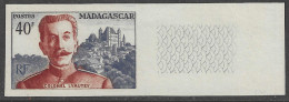 MADAGASCAR N°326a N**  Variété Timbre Non Dentelé - Unused Stamps