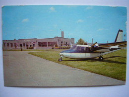 Avion / Airplane / Zanesville Municipal Airport / Ohio - Aérodromes