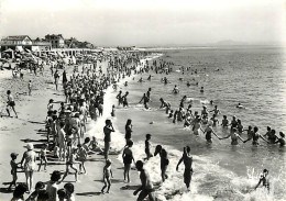 40 - Capbreton - La Plage à L'heure Du Bain - Scènes De Plage - Animée - Carte Dentelée - CPSM Grand Format - Voir Scans - Capbreton