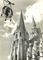 28 - Chartres - La Cathédrale - Les Deux Clochers - Carte Dentelée - CPSM Grand Format - Voir Scans Recto-Verso - Chartres