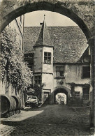 68 - Riquewihr - Cour De Berckheim - Mention Photographie Véritable - CPSM Grand Format - Voir Scans Recto-Verso - Riquewihr