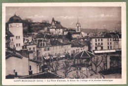 CPSM Format CPA Vue Rare - ISERE - SAINT MARCELIN - LA PLACE D'ARMES, LE DÔME DU COLLEGE ET LE CLOCHER - Saint-Marcellin