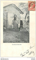 FERMIERE ARDENNAISE AVEC POTS A LAIT ET LE CHIEN 1905 - Andere & Zonder Classificatie