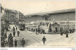 ANGOULEME LA PLACE DES HALLES CENTRALES - Angouleme