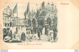 VENEZIA PIAZZA S.  MARCO CON PICCIONI - Venetië (Venice)