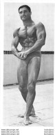 PHOTO HOMME EN MAILLOT DE BAIN CULTURISTE CULTURISME  20 X 8.50 CM - Sporten