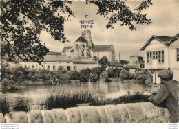 POITIERS LE CHEVET DE MONTIERNEUF ET ANCIENS MOULINS DE CHASSEIGNE  PRIS DES 4 ROUES - Poitiers