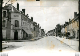 RARE VILLENEUVE L'ARCHEVEQUE RUE BREARD EPREUVE PHOTO AYANT SERVIE AU TIRAGE DE CARTE POSTALE 18 X 12 CM VOIR 2 SCANS - Villeneuve-l'Archevêque