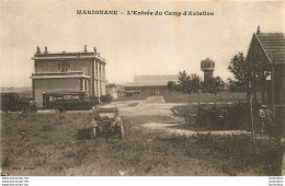 MARIGNANE ENTREE DU CAMP D'AVIATION AVEC AUTOCAR ET VIEILLE AUTOMOBILE - Marignane