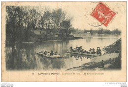 LEVALLOIS PERRET LES BATEAUX PASSEURS - Levallois Perret