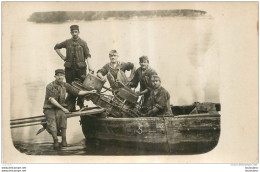 CARTE PHOTO   GROUPE DE SOLDATS  AU TRAVAIL - Other & Unclassified