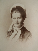Photo Cdv Anonyme - Femme Au Chapeau, Portrait Nuage, Circa 1890 L436A - Alte (vor 1900)