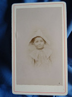 Photo Cdv Anonyme (amateur) - Petit Garçon Avec Chapeau En Papier Plié, Circa 1895 L436A - Alte (vor 1900)