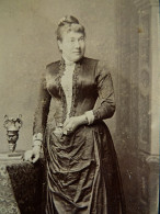 Photo Cdv F. Huss, Uhlenhorst - Femme Rose à La Main, Circa 1890 L436A - Anciennes (Av. 1900)