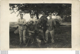 CARTE PHOTO ALLEMANDE GROUPE DE SOLDATS ALLEMANDS - Weltkrieg 1914-18