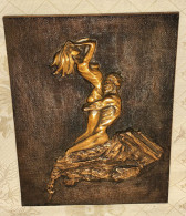 Bas-relief Sans Cadre - En Cuivre Ou Similaire - 46 X 37 Cm - Signé J. G. - A ENCADRER - Other & Unclassified