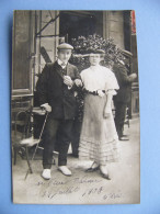 14 Juillet 1908 Carte Photo Couple Devant Brasserie Rue Ordener PARIS 18 ème - Arrondissement: 18