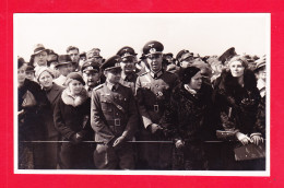 Milit-796Ph75  Carte Photo, Parade Pour L'anniversaire Du Fuhrer, Cpa BE - Other & Unclassified