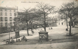 Macon * Place De La Barre * Salon De Coiffure Coiffeur * Débit De Tabac Tabacs TABAC * Kiosques - Macon