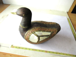 LADE 300 - Antiek Houten Eendje Met Been Belegd - Canard En Bois Ancien Recouvert D'os - 189 GRAM - Legni