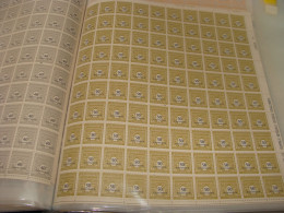 N° 704 En Feuille  De 100 Timbres Entières Neuves - Full Sheets