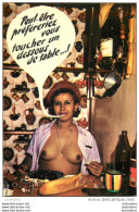 FEMME SEINS NUS  TOUCHER UN DESSOUS DE TABLE - Femmes