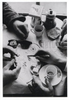 Hands Doodling Smoking On Tablecloth Frank Horvat 1960 Photo Art V&A Postcard - Photographie
