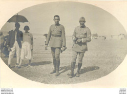 PHOTO ORIGINALE SOLDATS MARCHANT SUR UNE PLAGE 8.50 X 6 CM - War, Military