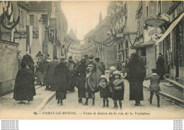 PARAY LE MONIAL FOULE ET DECORS DE LA RUE DE LA VISITATION - Paray Le Monial