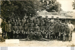 CARTE PHOTO ALLEMANDE SOLDATS ALLEMANDS 1917 - Weltkrieg 1914-18