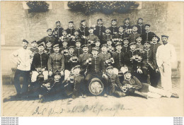 CARTE PHOTO ALLEMANDE 1911  SOLDATS ALLEMANDS AVEC DES CHOPPES DE BIERE - Weltkrieg 1914-18