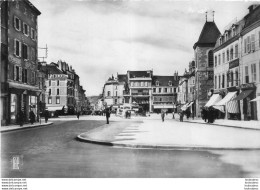 LONS LE SAUNIER PLACE DE LA LIBERTE ET TOUR DE L'HORLOGE - Lons Le Saunier