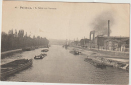 Hauts De Seine : PUTEAUX :  La S Eine Vers  Suresnes , Bateau Péniche - Puteaux