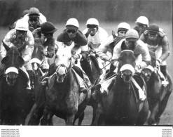 PHOTO  DE PRESSE ORIGINALE  LE PROGRES DE LYON COURSE HIPPIQUE  FORMAT 24 X 18 CM - Deportes