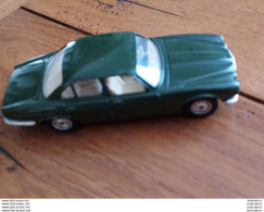 SOLIDO JAGUAR XJ 12   AU 1/43e MADE IN FRANCE - Solido