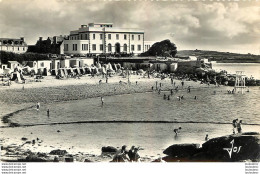 ROSCOFF LA PLAGE ET INSTITUT DE ROCH KOUM - Roscoff