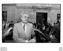 PHOTO DE PRESSE LIONEL JOSPIN AU SIEGE DU PARTI SOCIALISTE  24 X 18 CM P1 - Identifizierten Personen