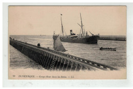 59 DUNKERQUE CARGO BOAT DANS LES JETEES N°20 - Dunkerque