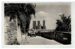 02 LAON CATHEDRALE N°166 AUTO CITROEN TRACTION - Laon