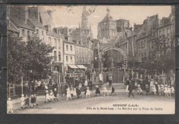 22 - GUINGAMP - Fête De La Saint Loup - La Derchée Sur La Place Du Centre - Guingamp