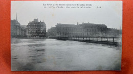 CPA (75) Crue De La Seine.1910. Le Pont D'Arcole. (7A.690) - Alluvioni Del 1910