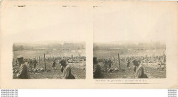 PARC DE PRISONNIERS  AU FOND TIR DE 320 PHOTO STEREO 17 X 8.50 CM - Guerre, Militaire