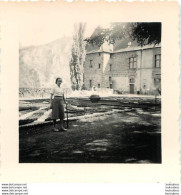 POLIGNAC LE CHATEAU  PHOTO ORIGINALE 7 X 7 CM - Lieux