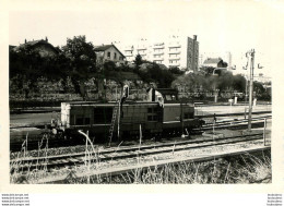 TRAINS GROS PLAN  PHOTO ORIGINALE 13 X 9 CM - Eisenbahnen