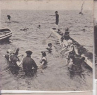 Photo Scene De Plage Baigneurs Baigneuses Semble En Normandie ?  Réf 30234 - Schiffe