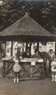 FONTAINEBLEAU   CARTE PHOTO  Marchande De Raisins  PHOTOG. G. ESPARCIEUX - Fontainebleau